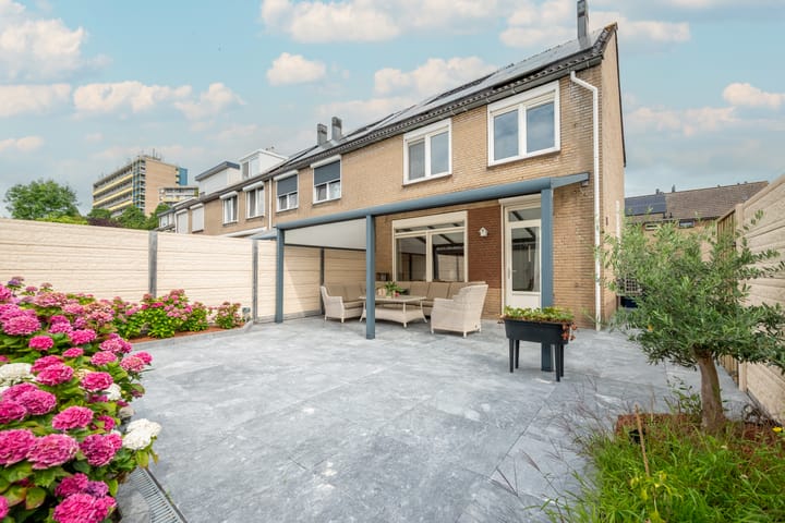 Foto 1 van Dokter Schöyerstraat 103