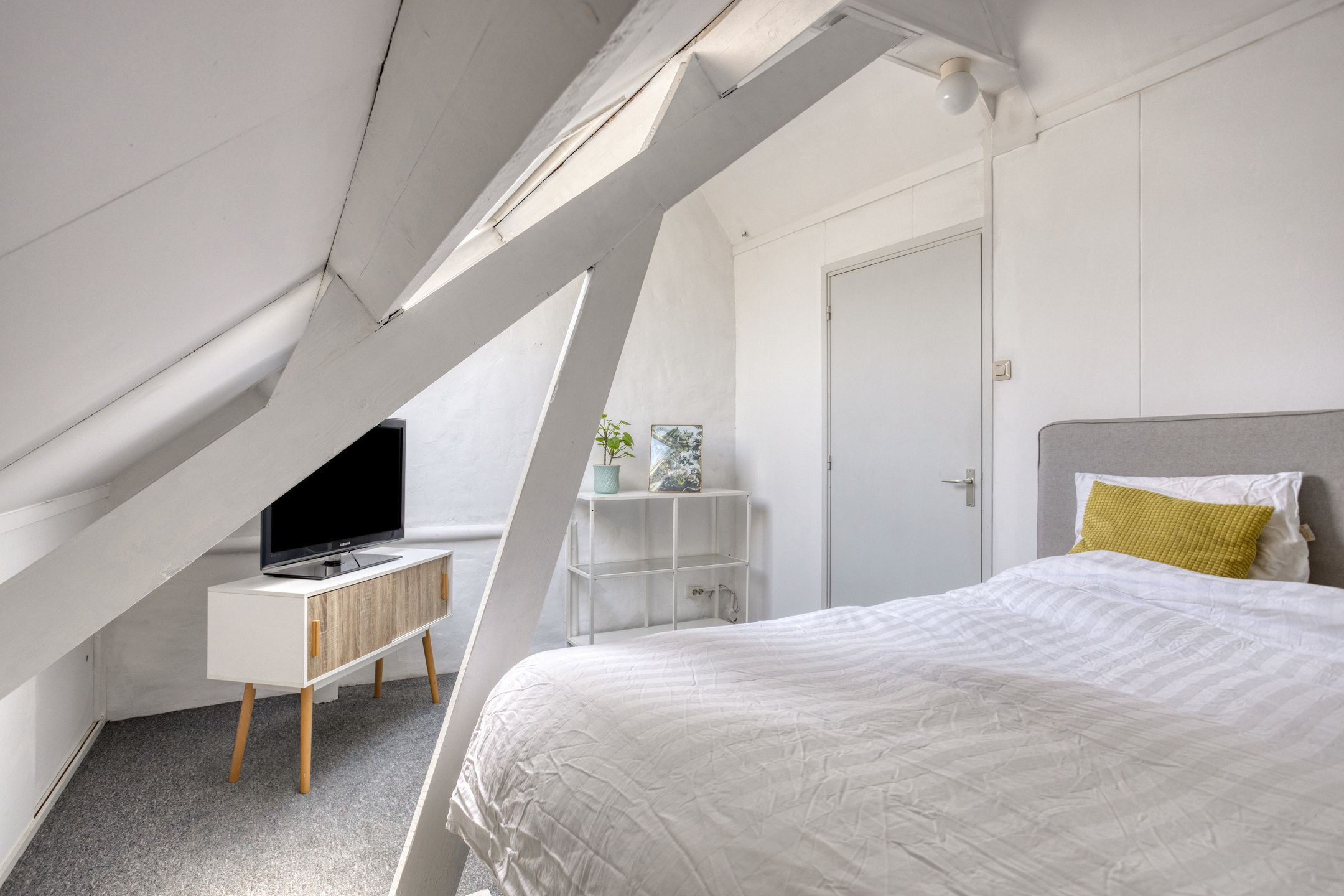 Foto 30 van Ambyerstraat Noord 88