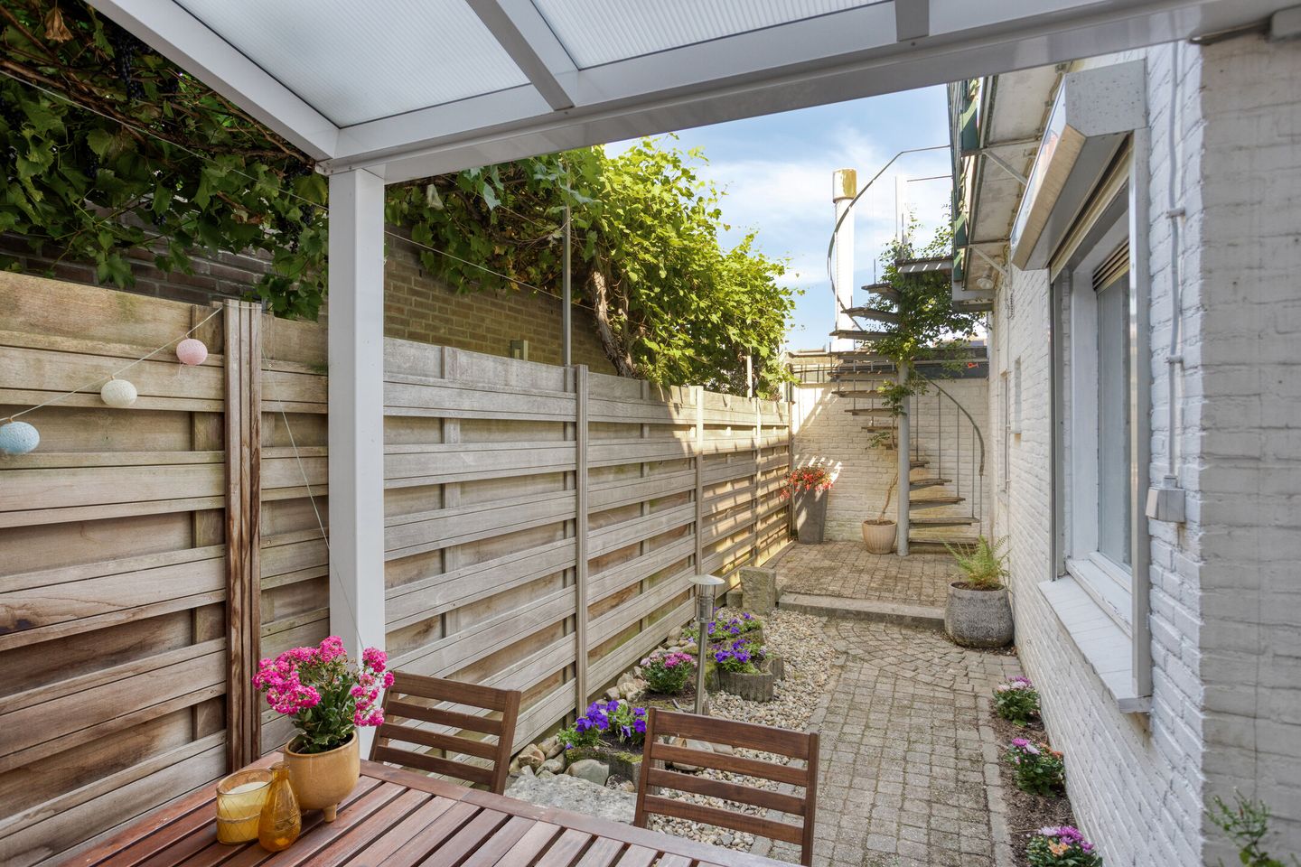 Foto 35 van Ambyerstraat Noord 88