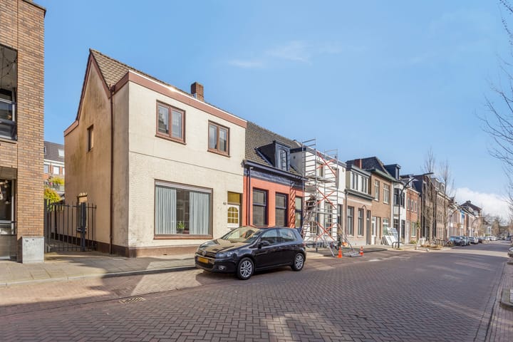 Foto 33 van Godevaert Montensstraat 40