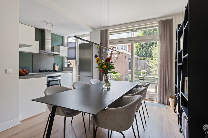 Foto 12 van Constant Erzeijstraat 41