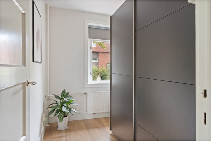 Foto 19 van Constant Erzeijstraat 41