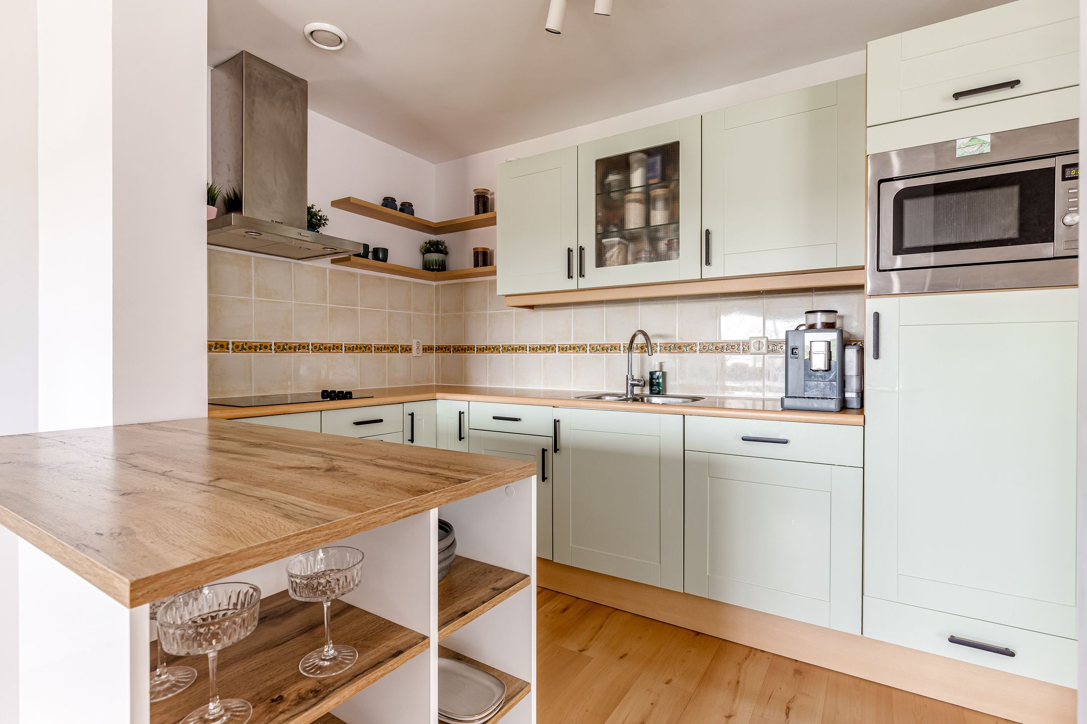 Foto 3 van Marga Klompéhof 83