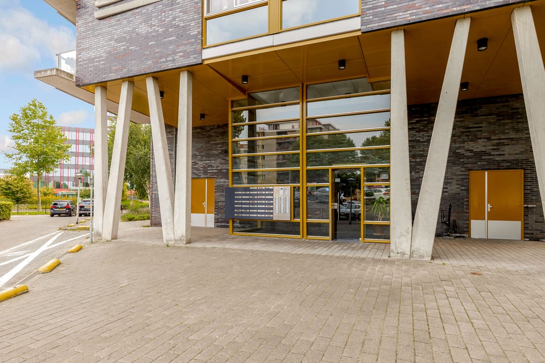 Foto 8 van Marga Klompéhof 83