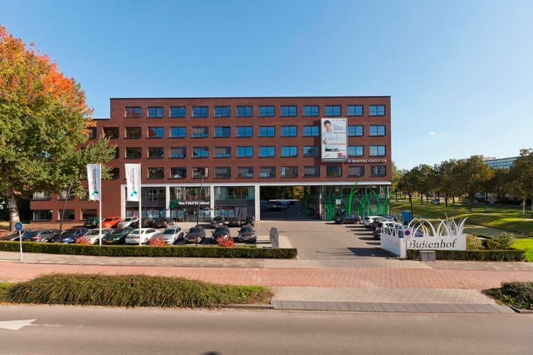 Bekijk foto 2 van J.L. van Rijweg 68