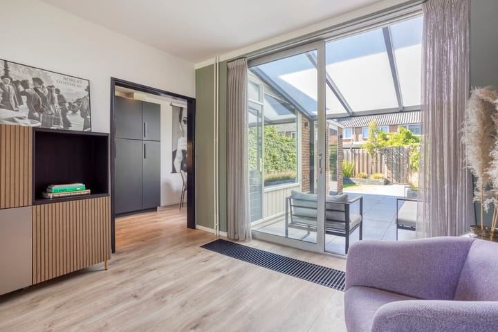 Foto 3 van Rechterenstraat 8