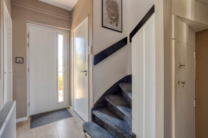 Foto 7 van Rechterenstraat 8