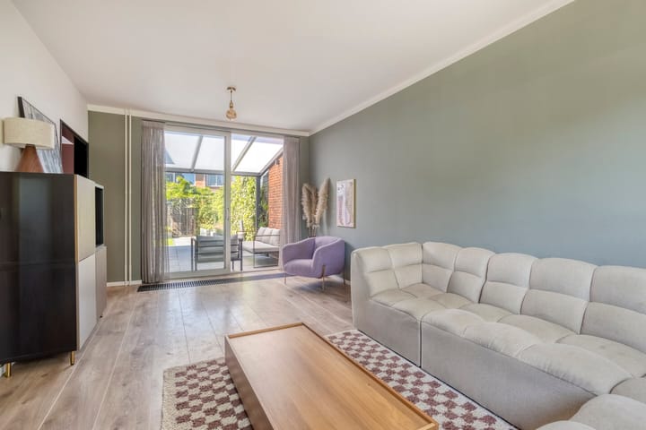 Foto 12 van Rechterenstraat 8