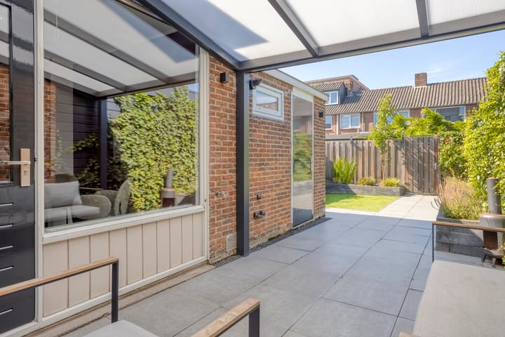 Foto 26 van Rechterenstraat 8