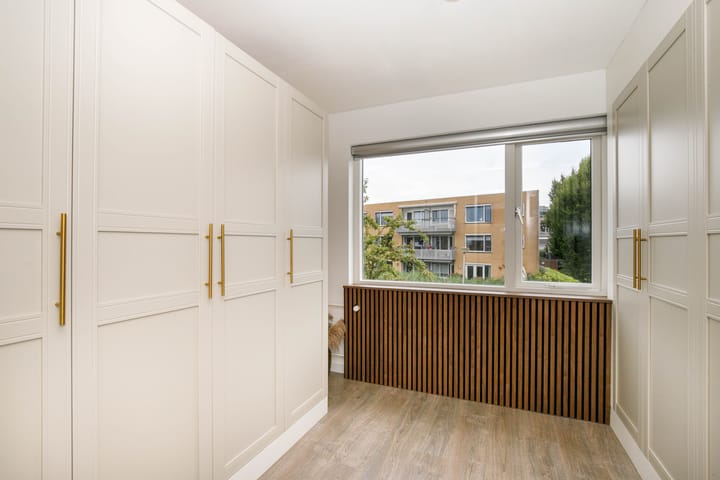 Photo 19 of Mesdagstraat 30