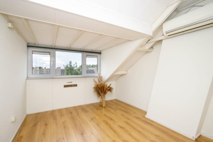 Photo 22 of Mesdagstraat 30