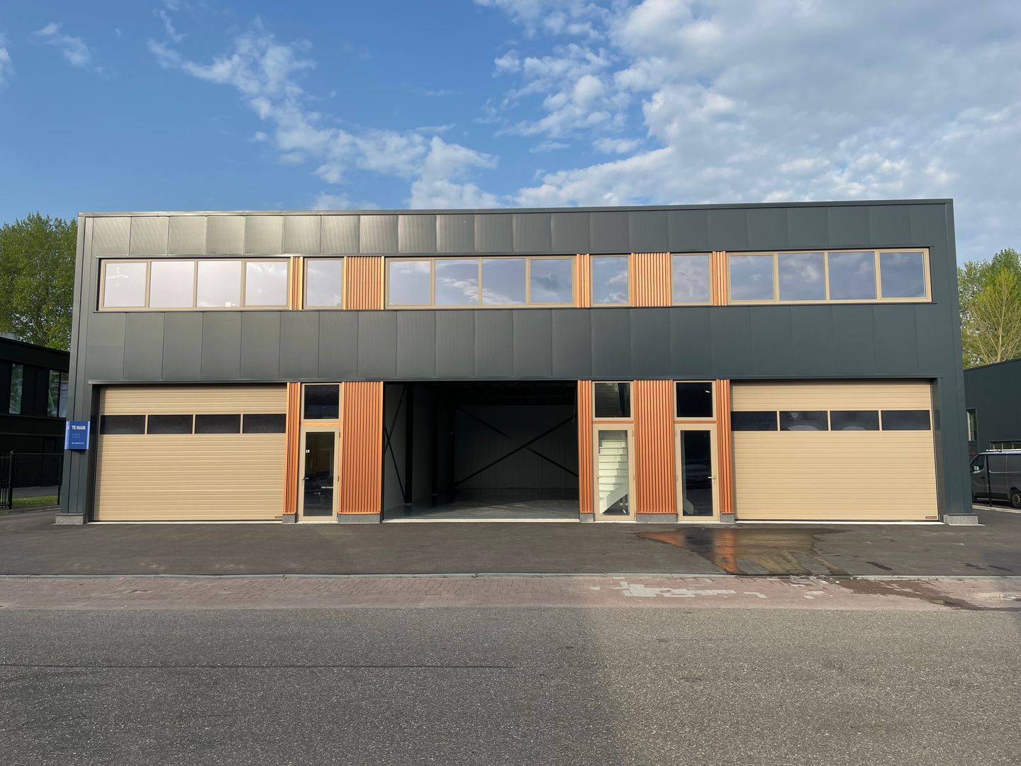 Bekijk foto 1 van Daniëlsweg 19-A