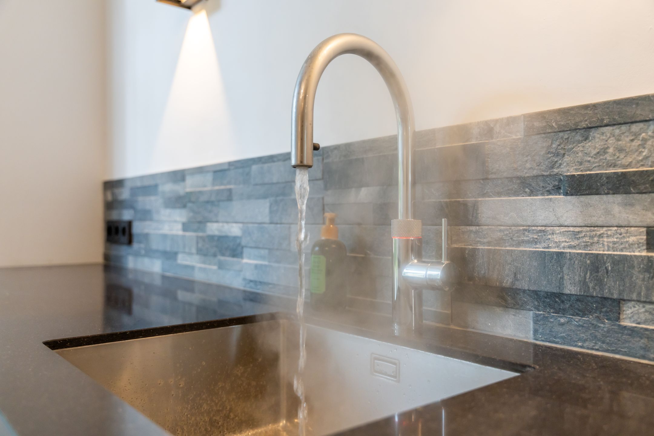 Photo 12 of Ruitersweg 6