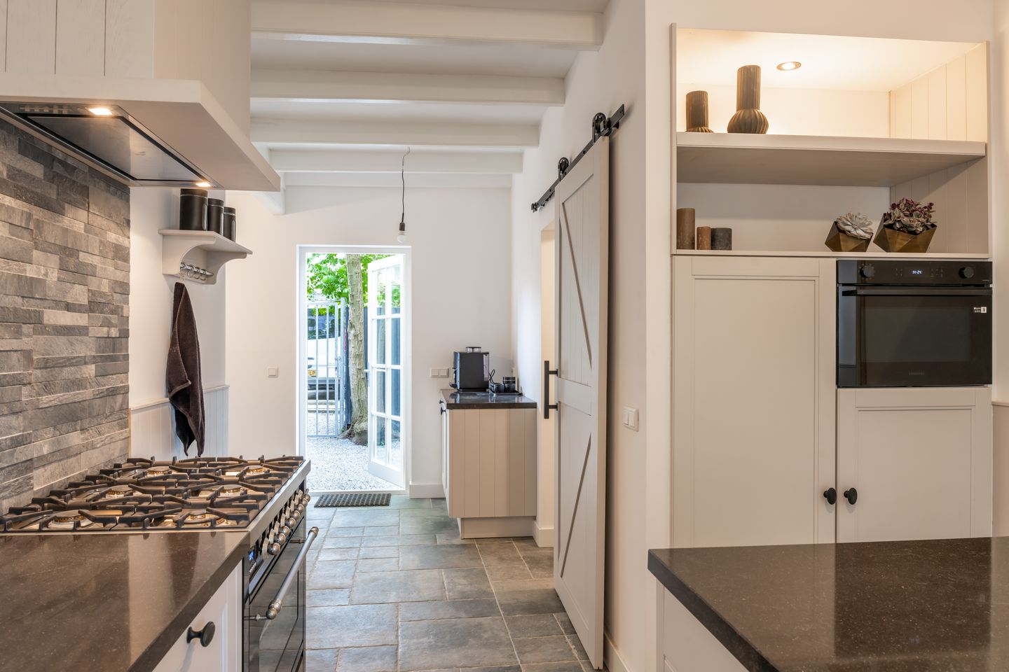 Photo 14 of Ruitersweg 6