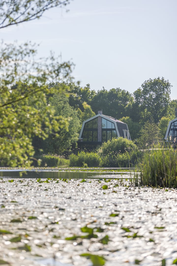 Foto 13 van Overmeerseweg 12