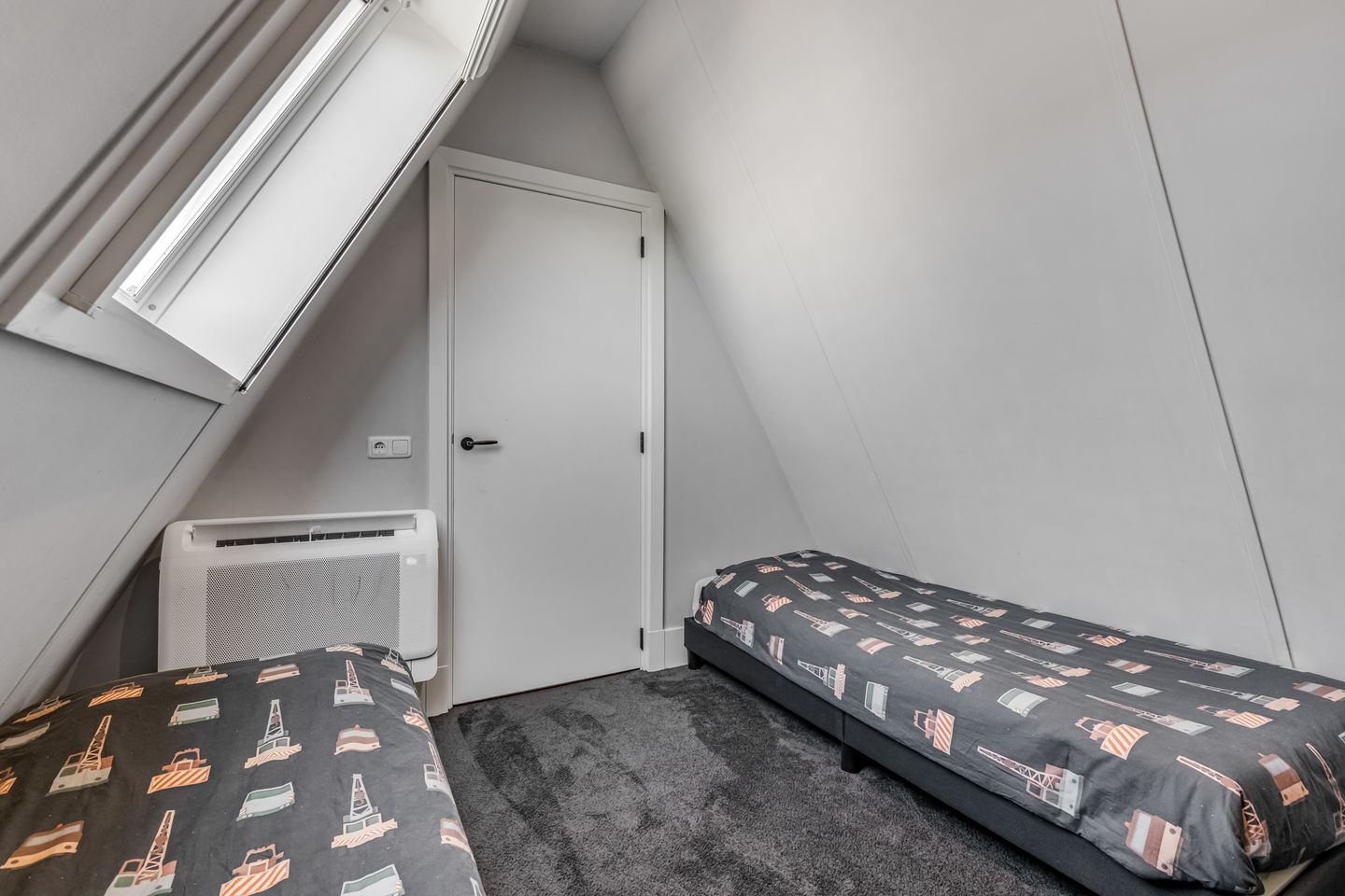 Foto 35 van Ambon 35