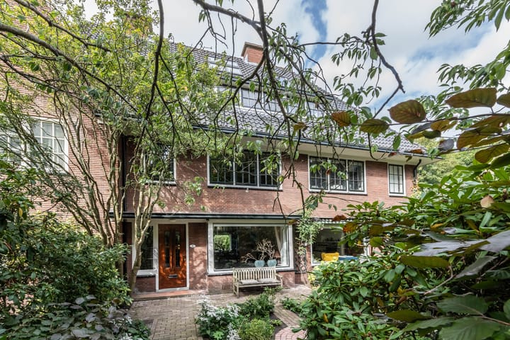 Photo 1 of De Waal Malefijtlaan 6