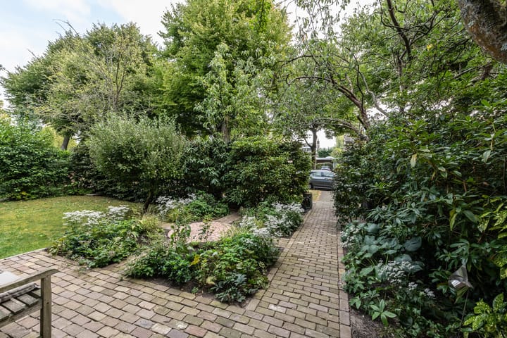 Photo 37 of De Waal Malefijtlaan 6