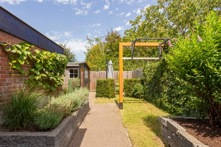 Photo 3 of Zonstraat 21