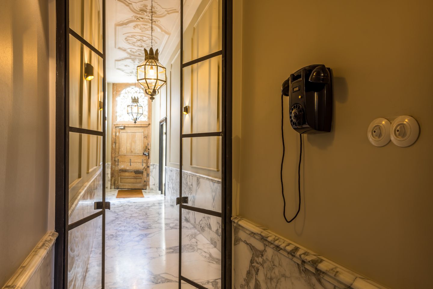 Foto 10 van Nieuwezijds Voorburgwal 284