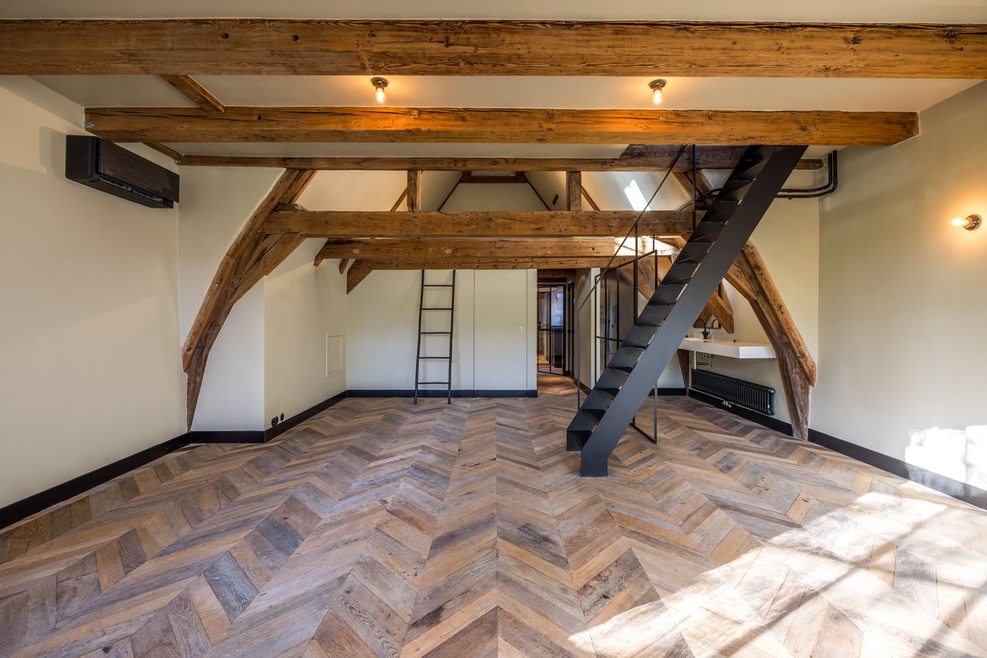 Foto 49 van Nieuwezijds Voorburgwal 284