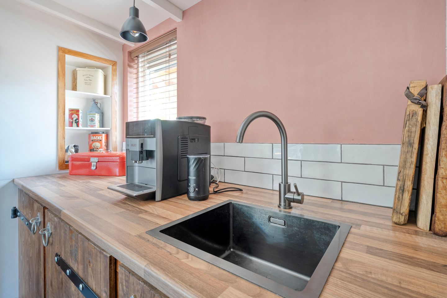 Foto 10 van Schoolstraat 36