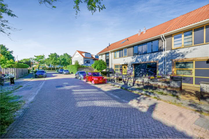 Foto 35 van Renoirhof 105