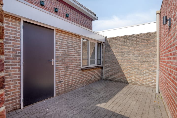 Foto 30 van Burgemeester van Houtlaan 147