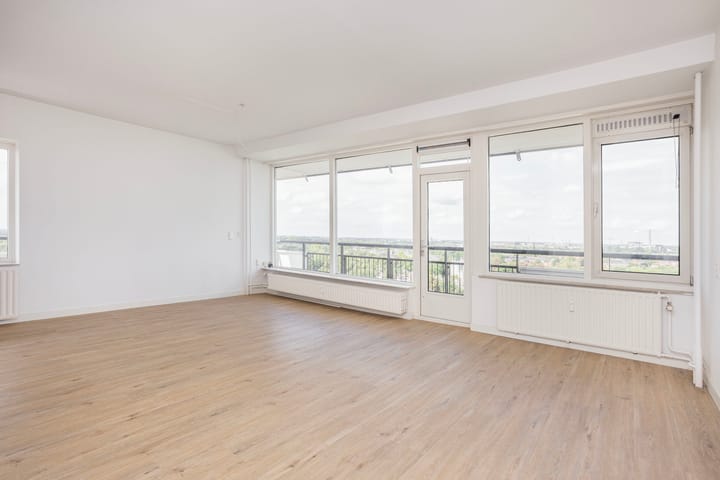 Photo 4 of Van Weerden Poelmanlaan 132