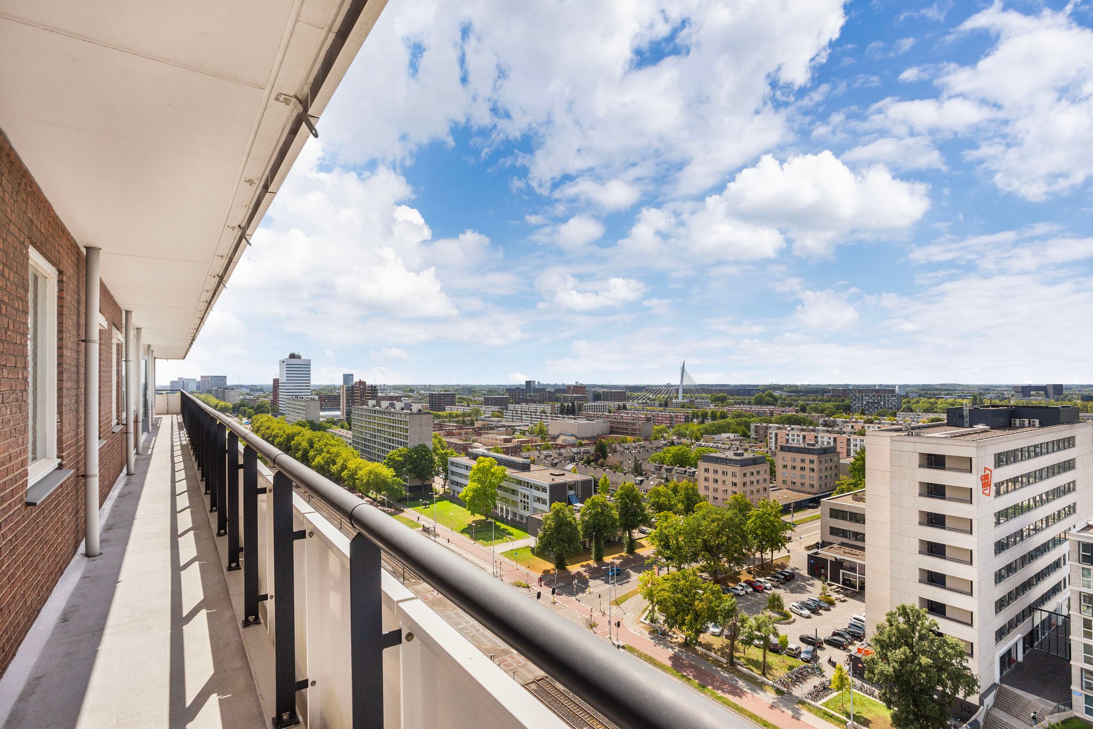 Foto 18 van Van Weerden Poelmanlaan 132