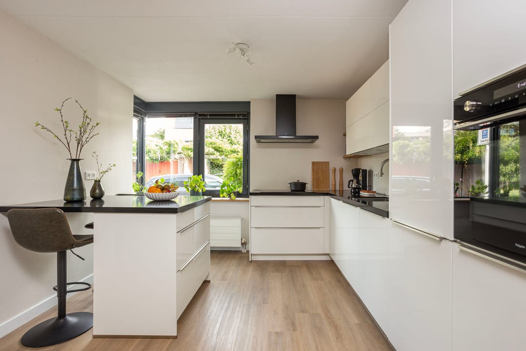 Photo 11 of Akkrumerraklaan 144