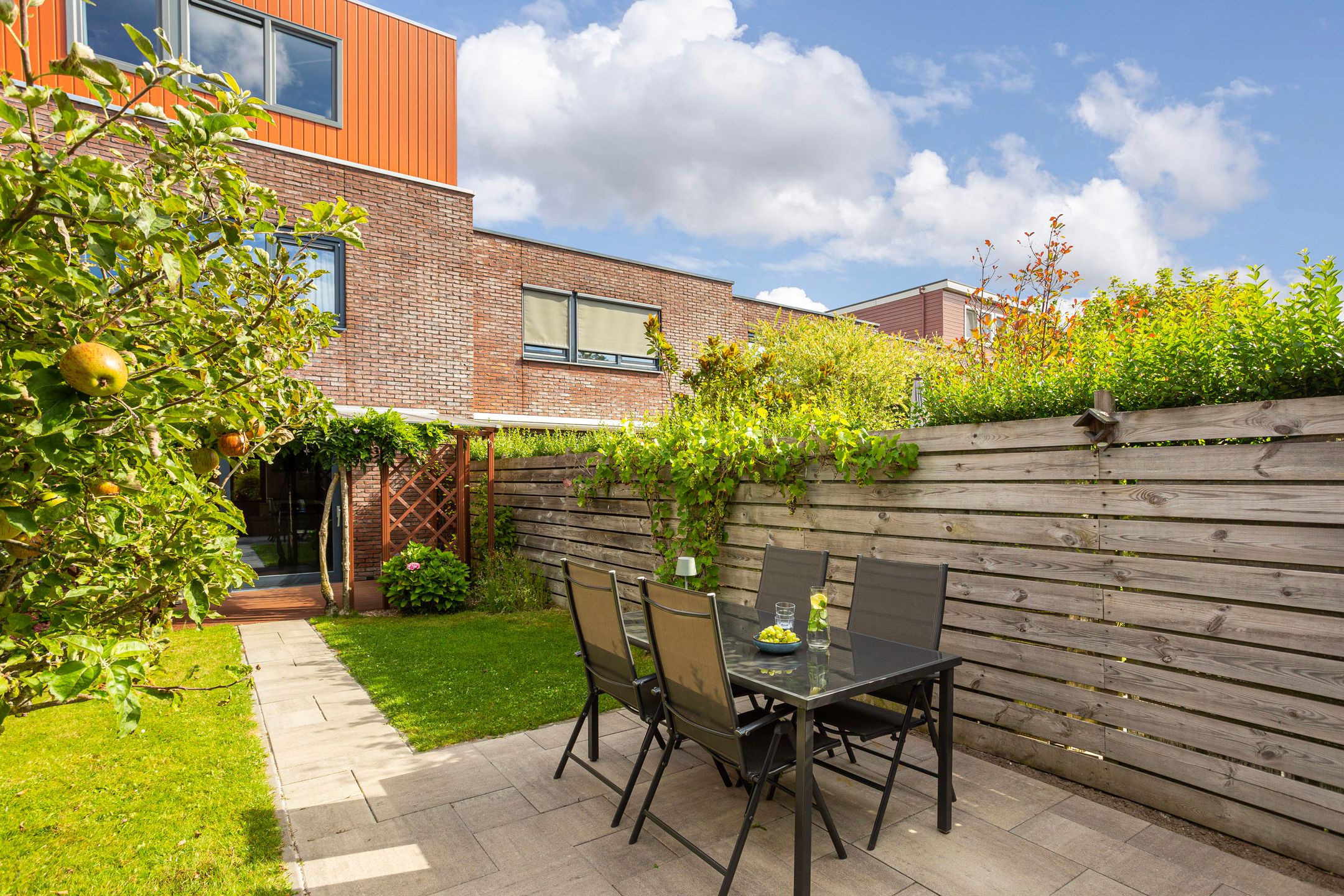 Photo 15 of Akkrumerraklaan 144