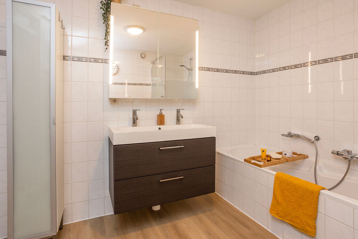 Photo 35 of Akkrumerraklaan 144