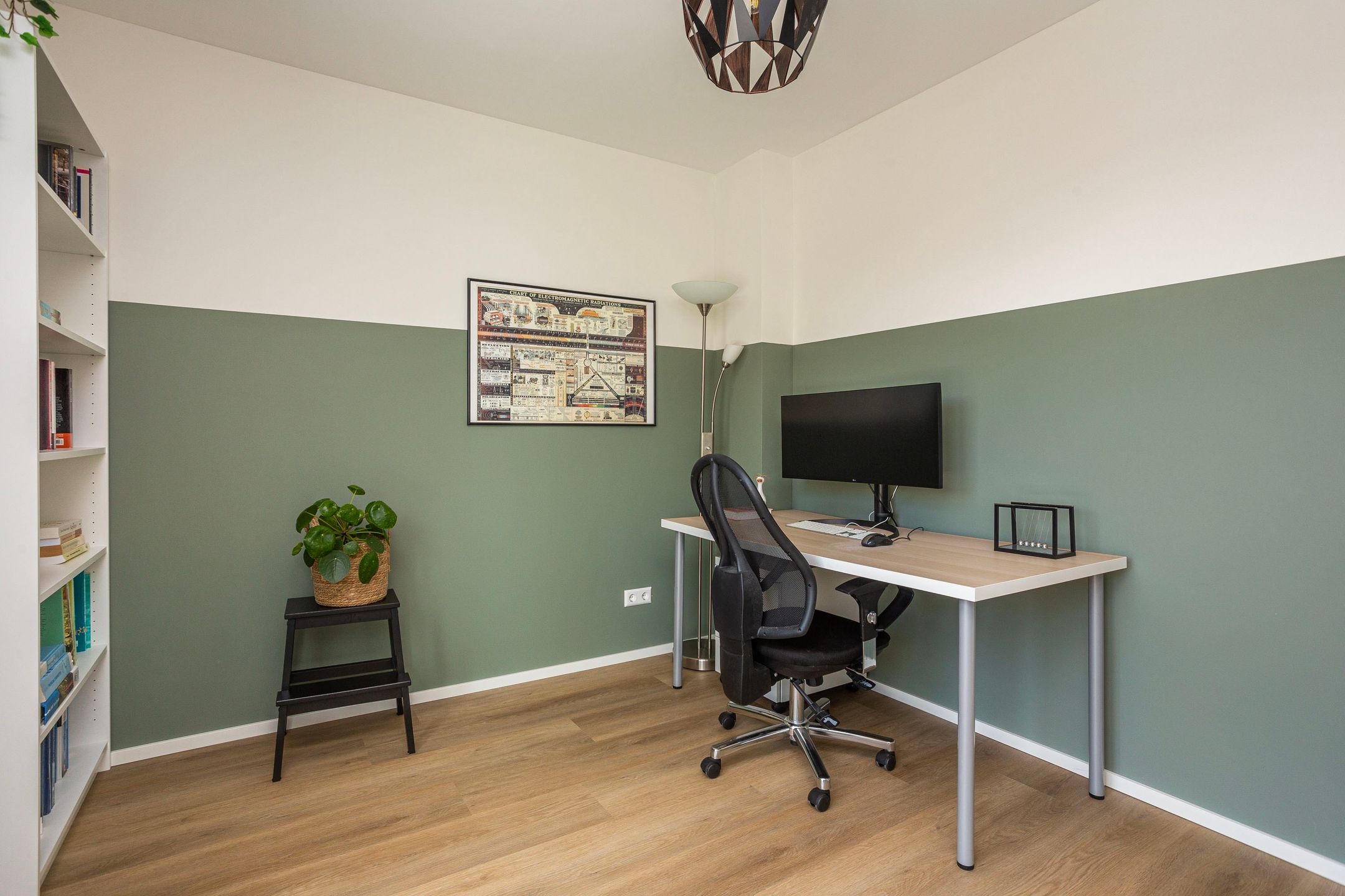 Photo 39 of Akkrumerraklaan 144