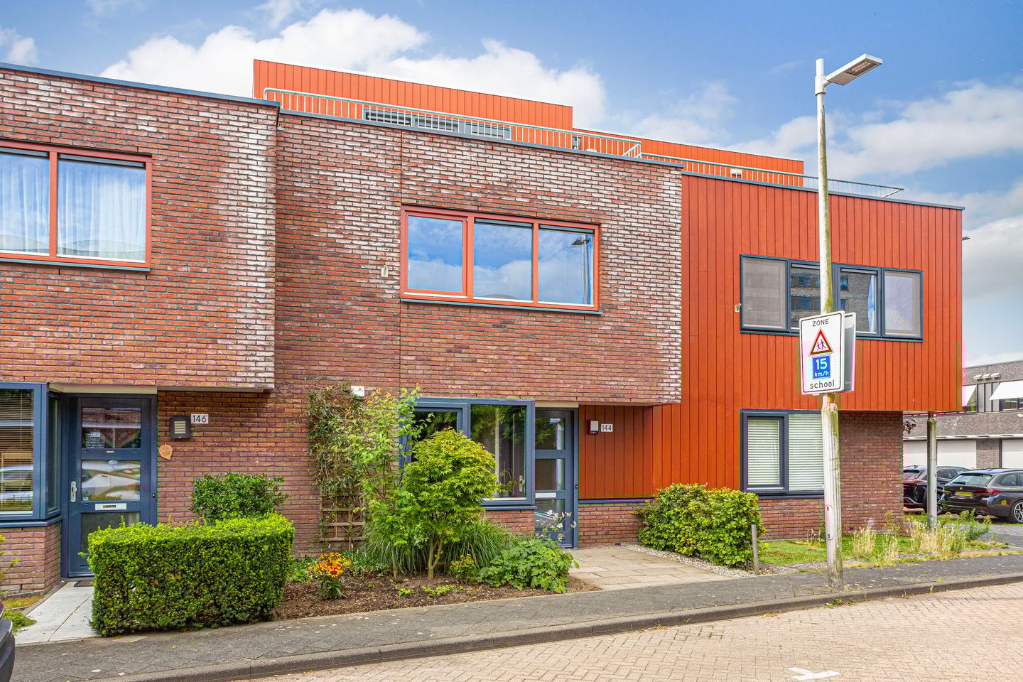 Photo 49 of Akkrumerraklaan 144