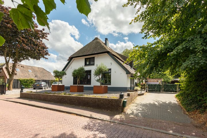 Photo 1 of Mazenhofstraat 11