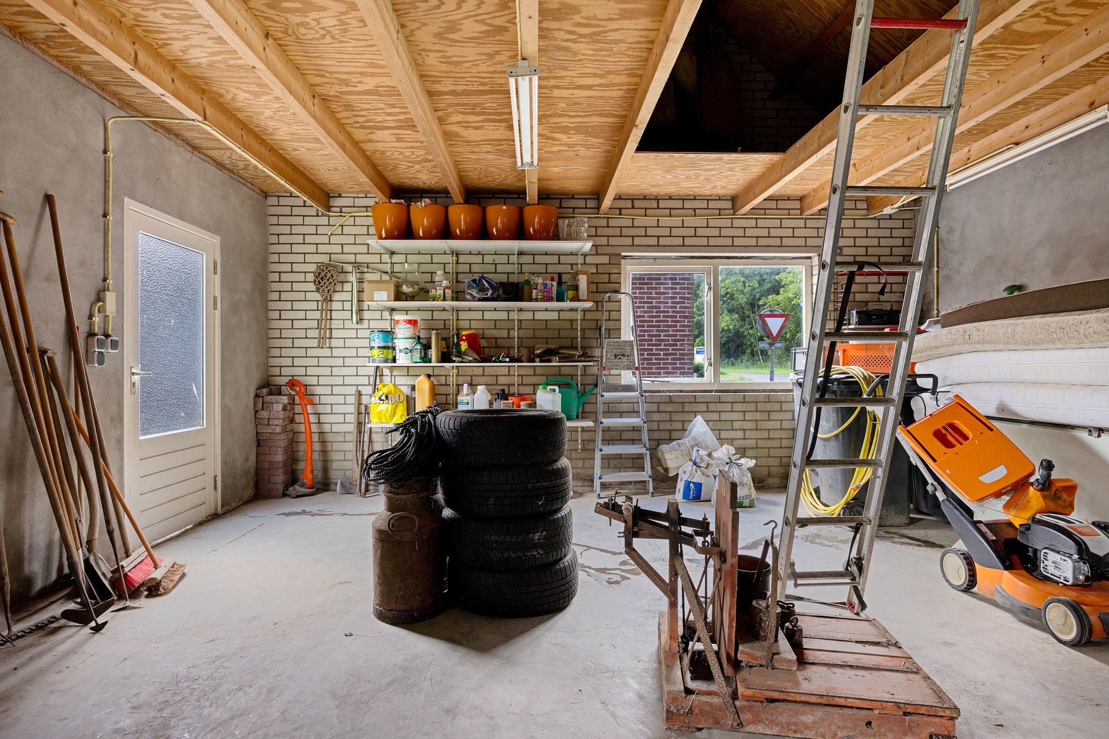 Photo 36 of Hoofdweg Oost 31