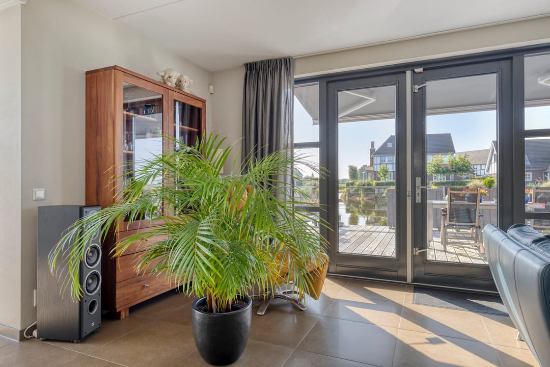 Foto 8 van Lisdodde 1