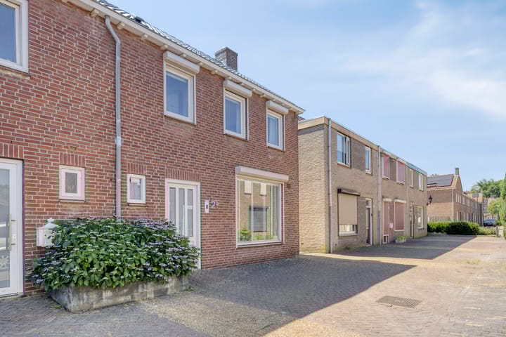 Foto 2 van Julianastraat 2-A