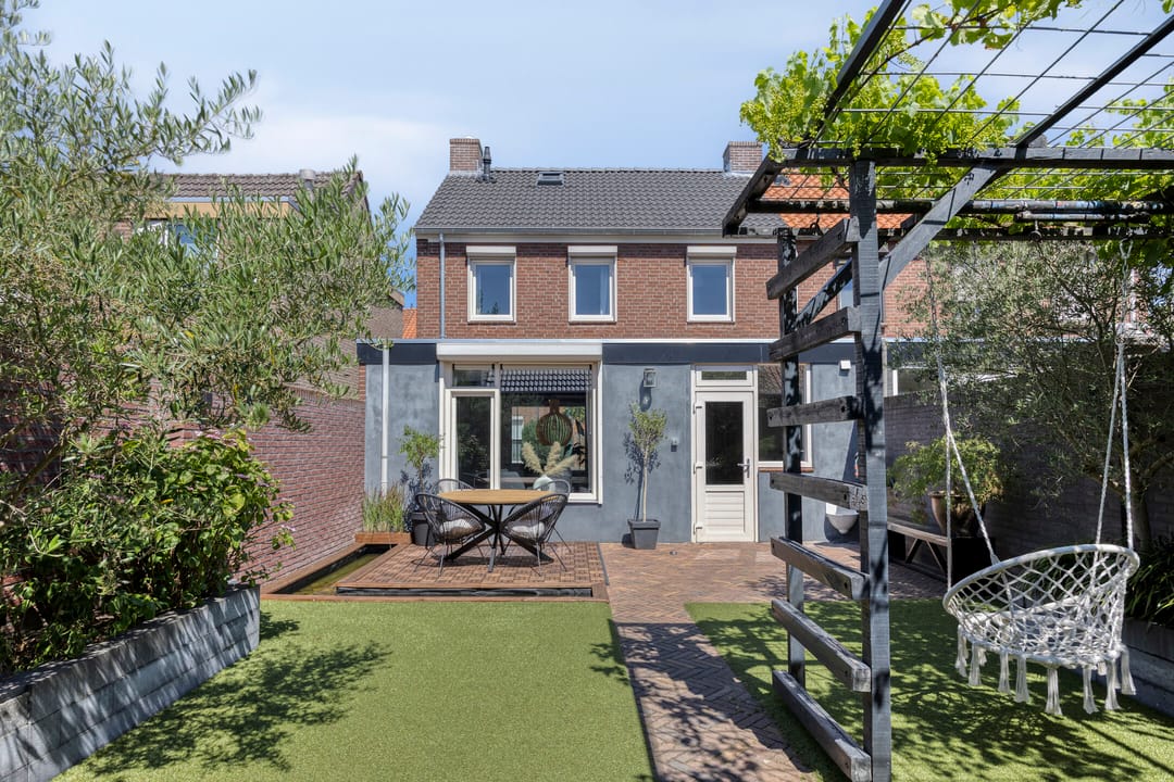 Foto 16 van Julianastraat 2-A