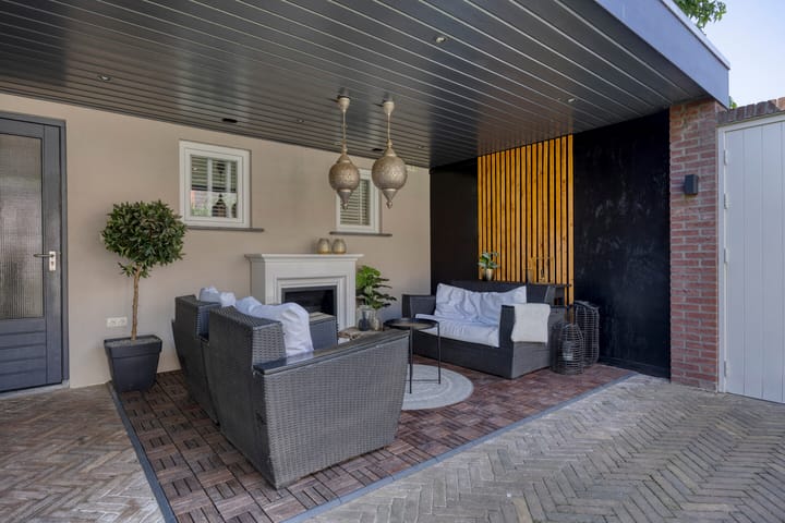 Photo 18 of Julianastraat 2-A