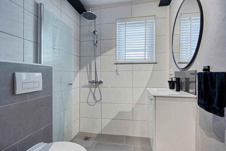 Photo 24 of Julianastraat 2-A