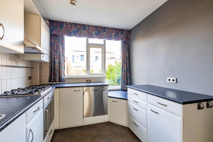 Foto 10 van Hooiven 49