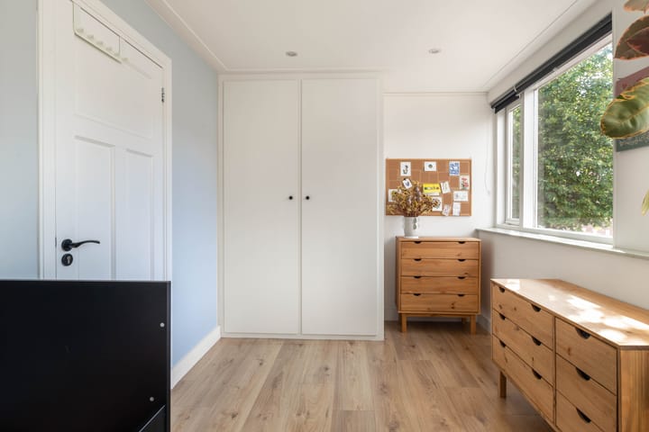 Photo 29 of Linschotenstraat 83