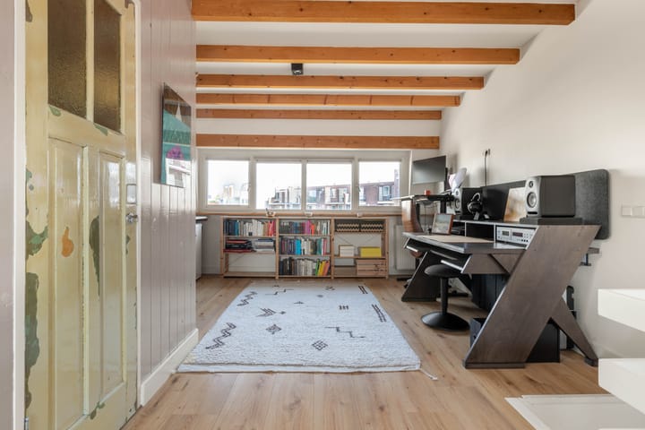 Photo 42 of Linschotenstraat 83