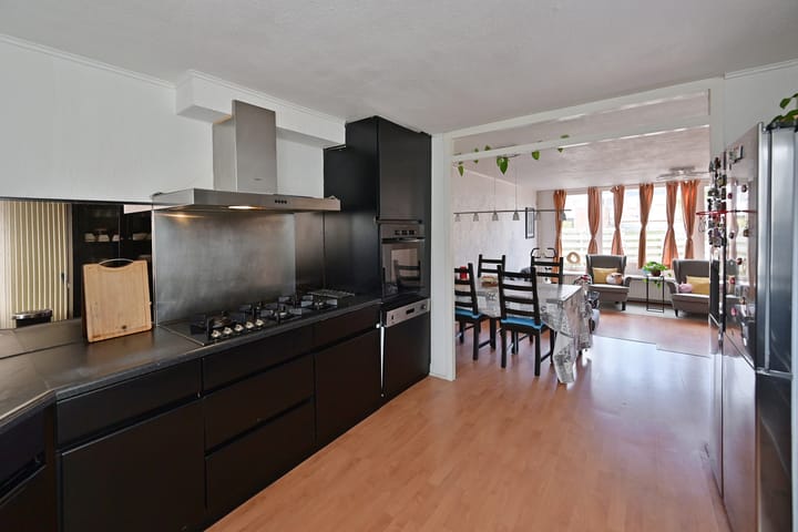 Foto 6 van Middenhof 304