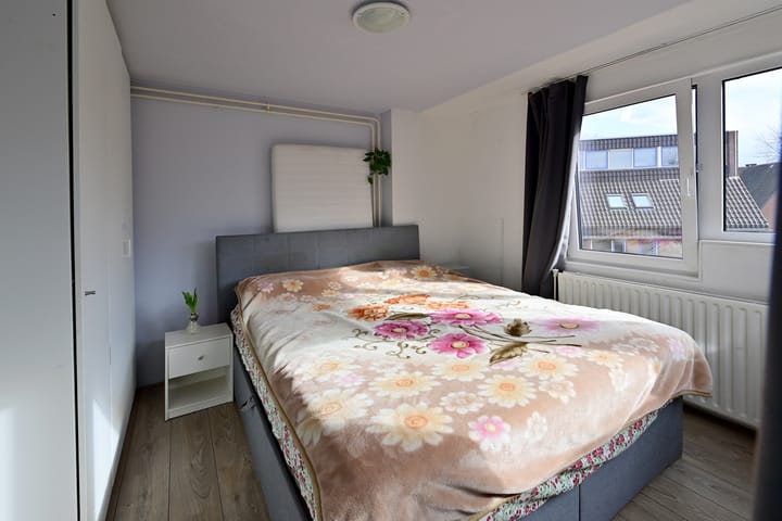 Foto 8 van Middenhof 304