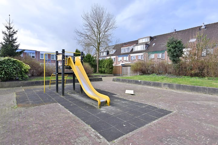 Foto 15 van Middenhof 304