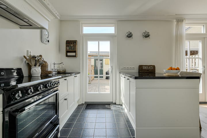 Photo 10 of Basielhof 79