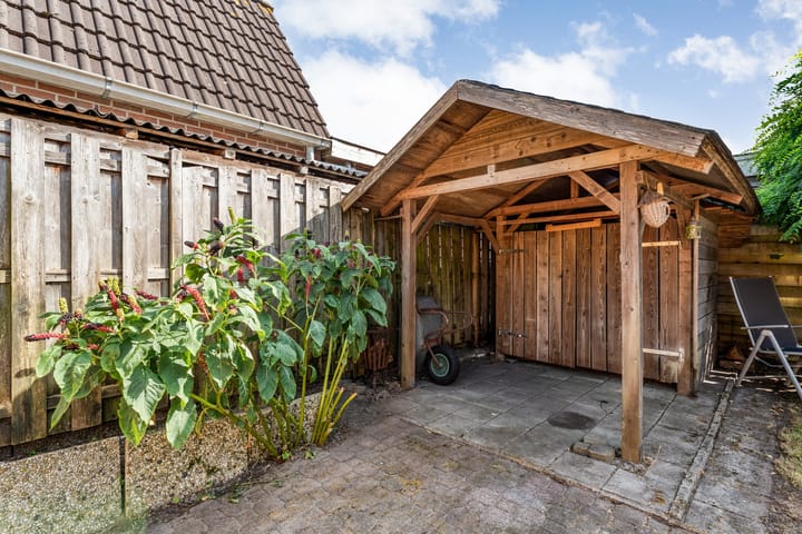 Photo 41 of Meester Holtropstraat 10